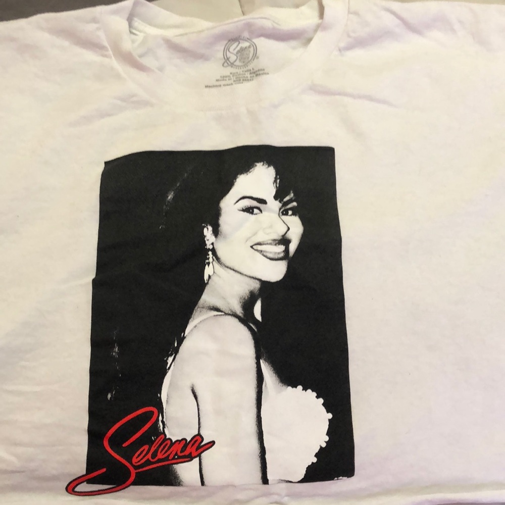 Selena cropped top